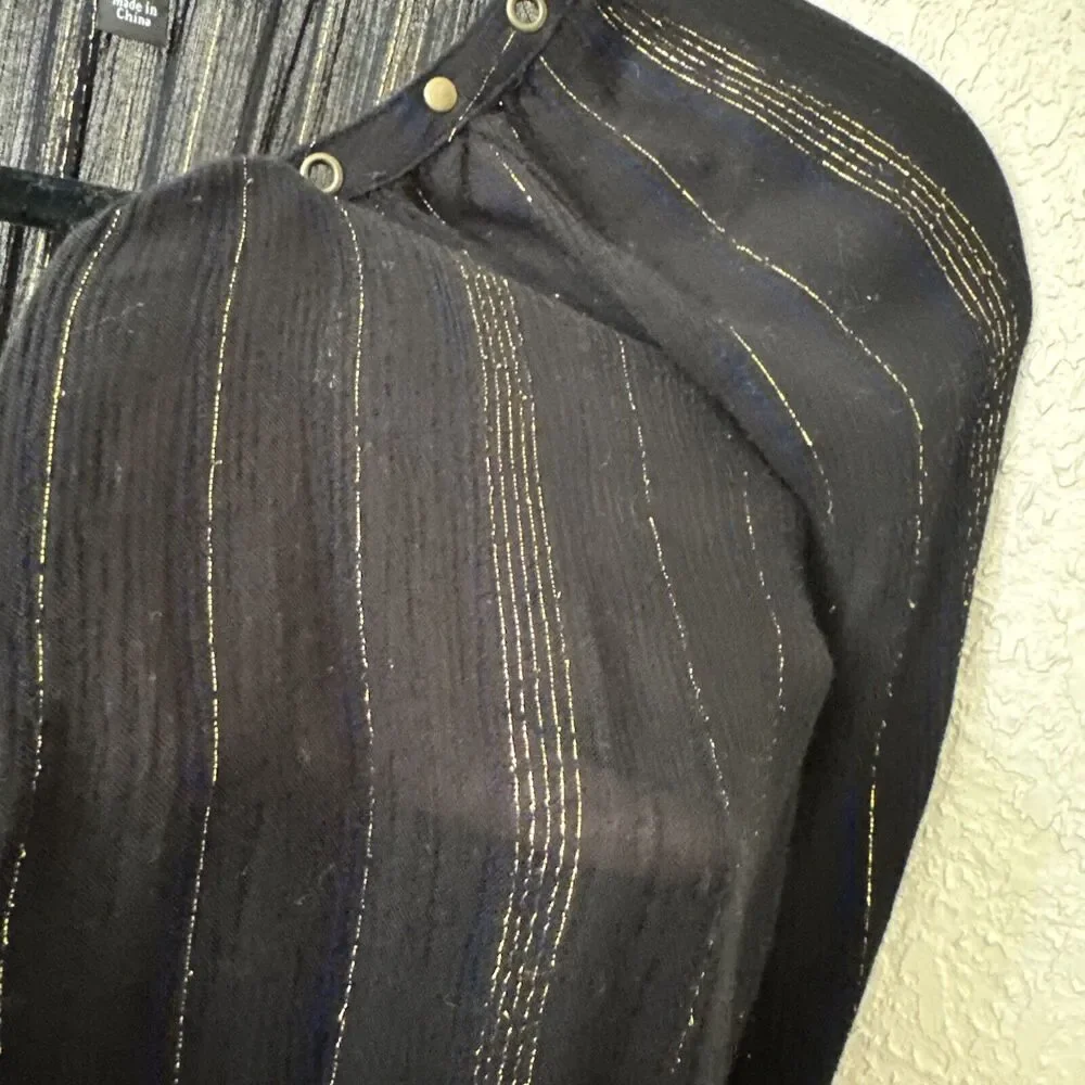 Metallic Striped Top  Night Blouse Black Gold Long Sleeve V-neck Women’s Size L - Picture 8 of 14